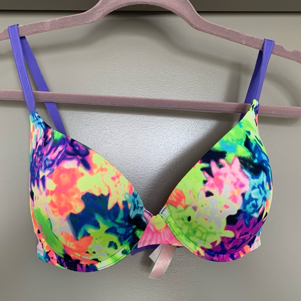 Victoria’s Secret Pink Wear Everywhere Push Up Bra